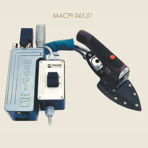 Macpi 045.01 heated steam brush with control unit